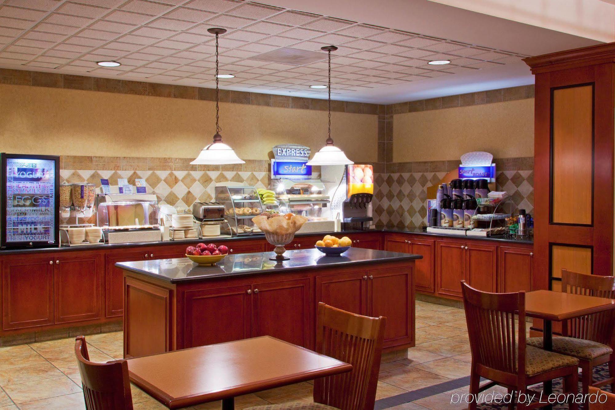 Holiday Inn Express Hotel & Suites Fort Wayne By Ihg Ellisville Ngoại thất bức ảnh