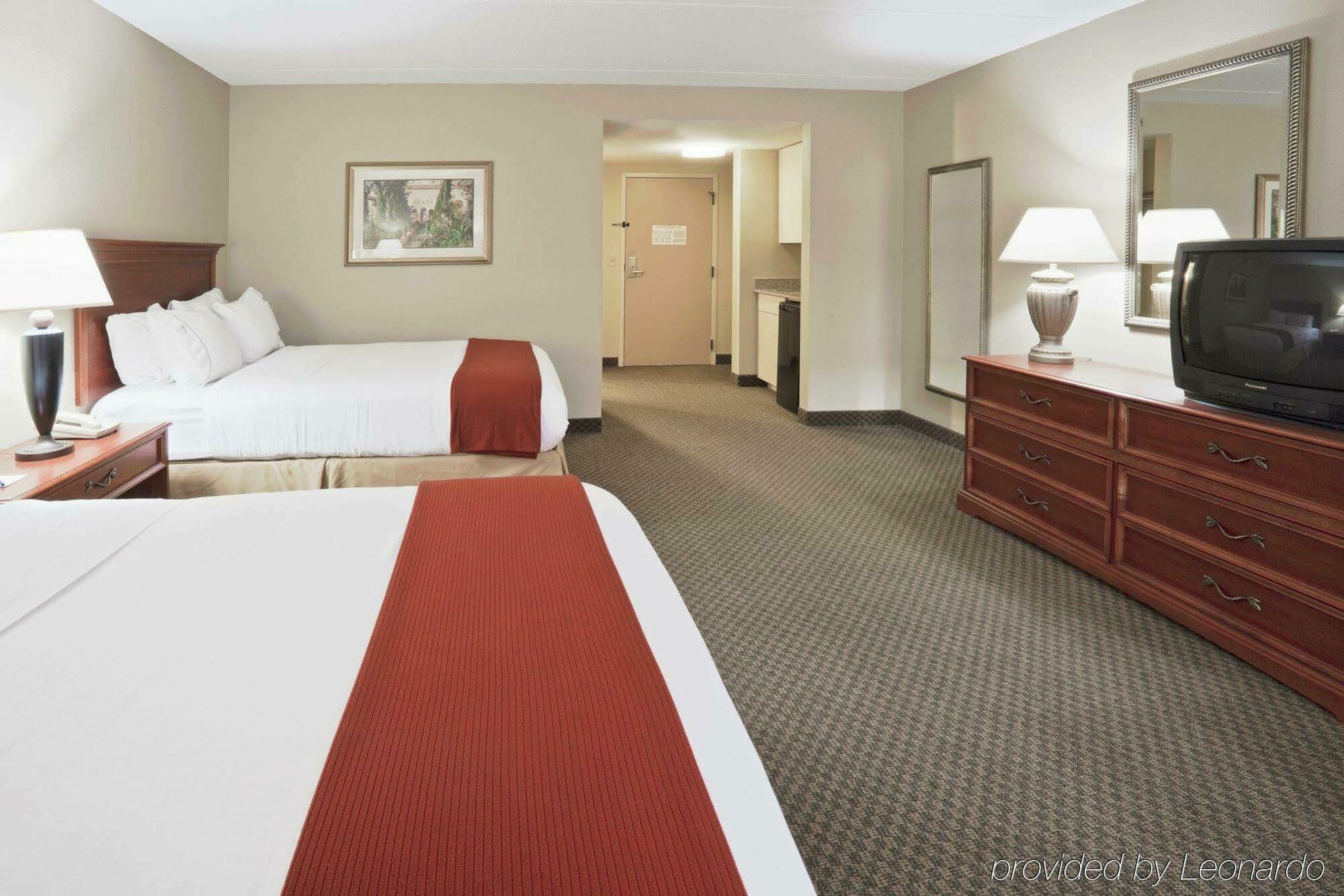 Holiday Inn Express Hotel & Suites Fort Wayne By Ihg Ellisville Ngoại thất bức ảnh