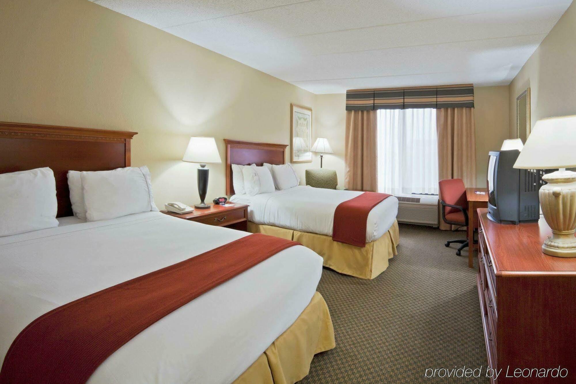 Holiday Inn Express Hotel & Suites Fort Wayne By Ihg Ellisville Ngoại thất bức ảnh